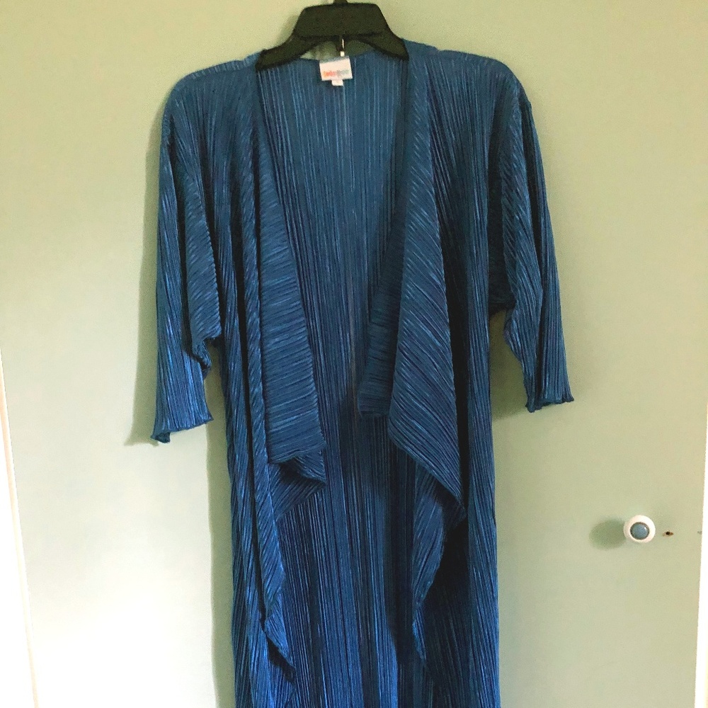 LulaRoe Lindsay 3/4 Sleeve Kimono